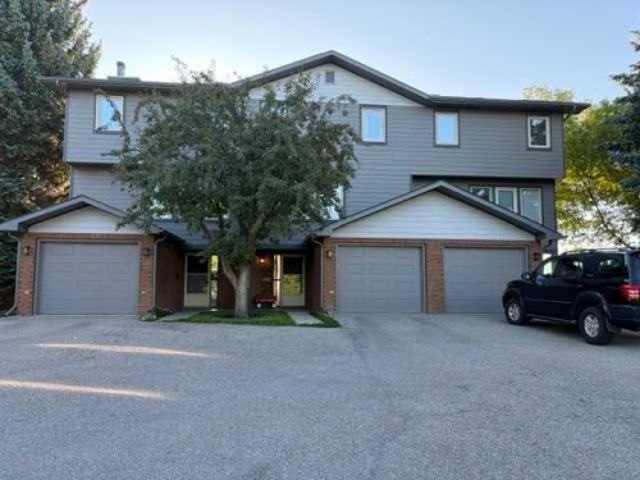 Townhouse for sale in Woodbine, Calgary