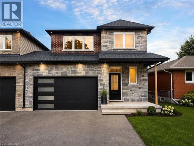 House for sale in Ancaster, Ontario
