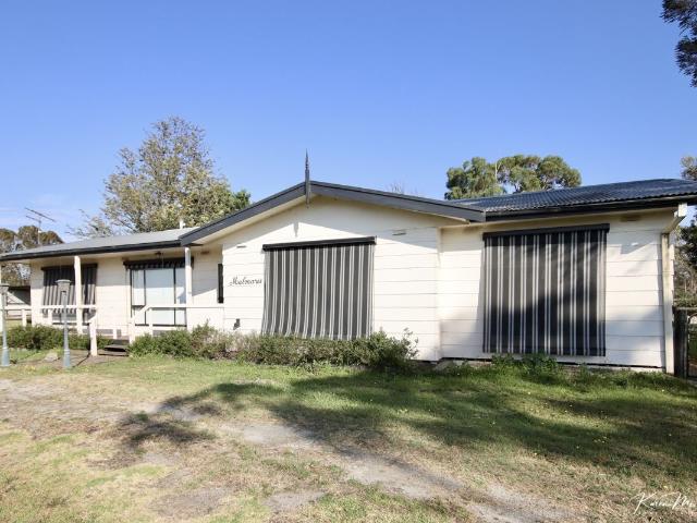 House for sale in Drouin, Victoria