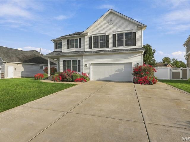 House for sale in Bowmansville, New York
