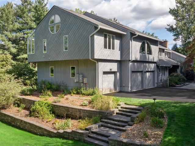 House for sale in Woodcliff Lake, Bergen County