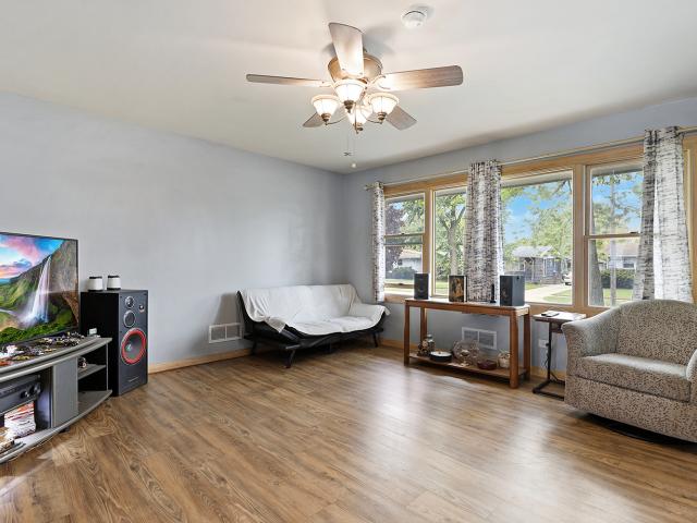 House for sale in Thornton, Illinois