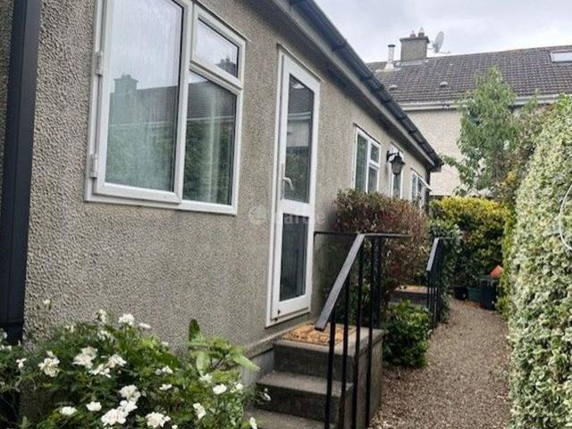 Studio to rent in Bray