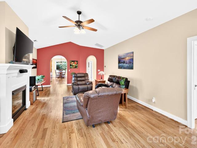 House for sale in Weaverville, North Carolina