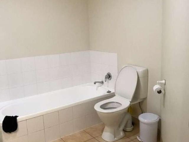 House for rent in Paremoremo