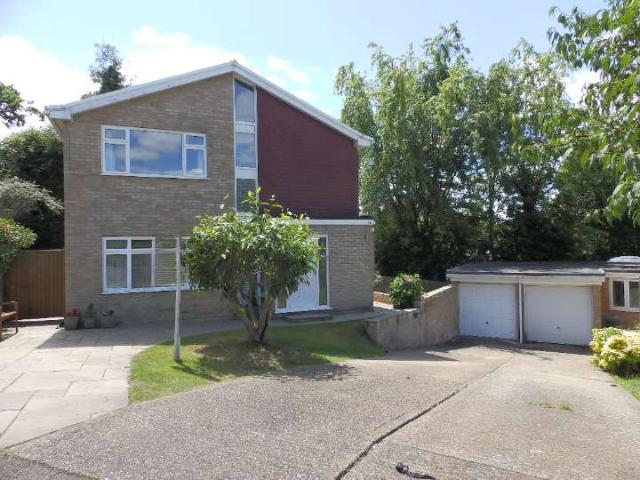 Farm for rent in Broadwater Down, Sandown Park