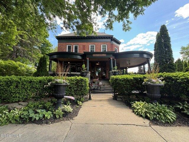 House for sale in Saratoga, New York