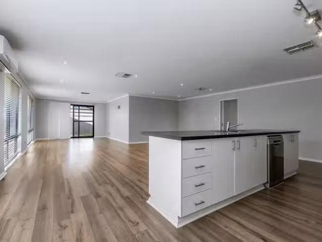 House for rent in Piara Waters, Western Australia