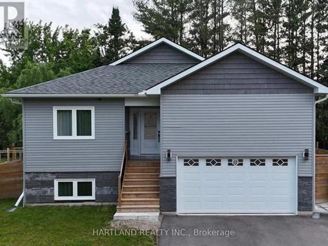 House for sale in Wasaga Beach, Ontario