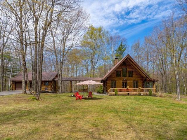 House for sale in Poland, Maine