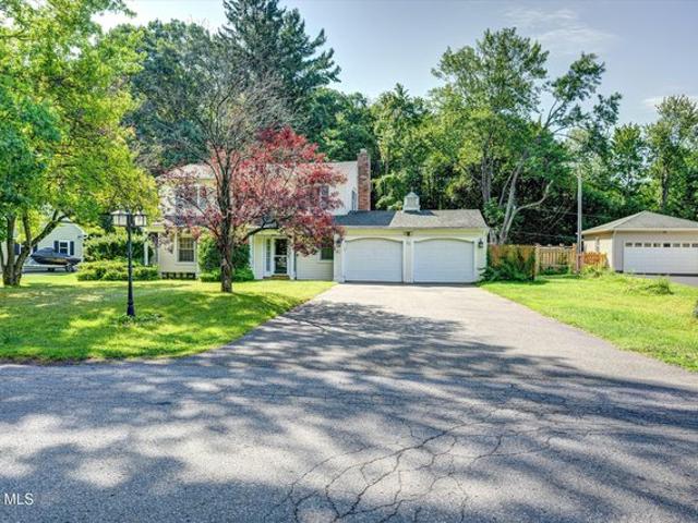 House for sale in Castleton On Hudson, New York