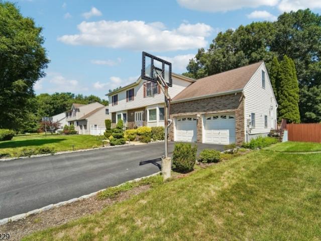 House for sale in Parsippany, New Jersey
