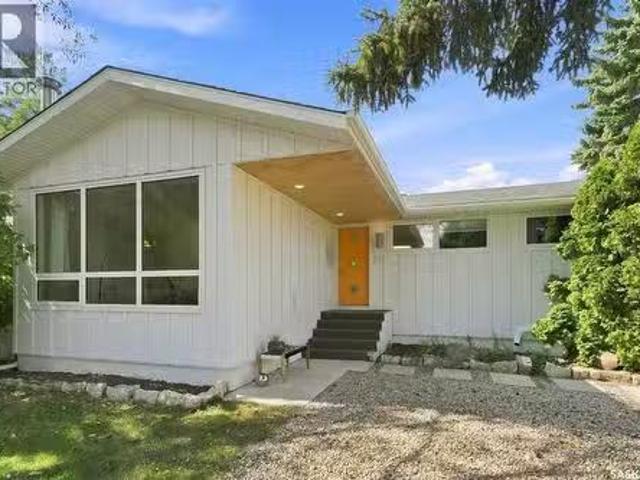 House for sale in Saskatoon, Saskatchewan