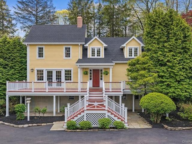 House for sale in Amawalk, New York