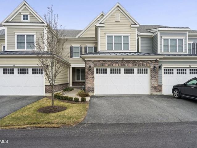 Townhouse for sale in Colonie, New York