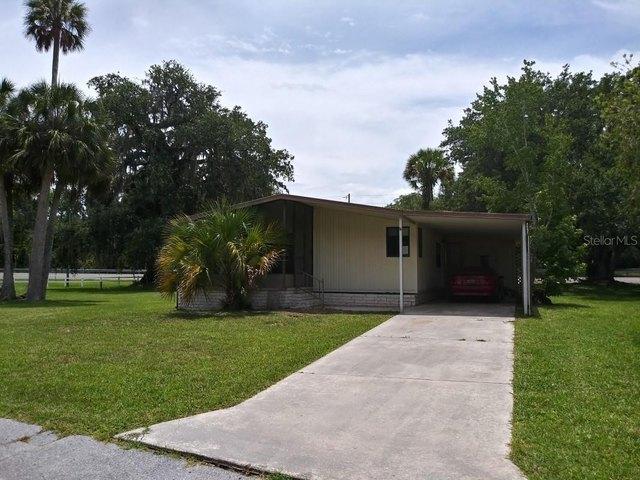 House for sale in Lake Panasoffkee, Florida