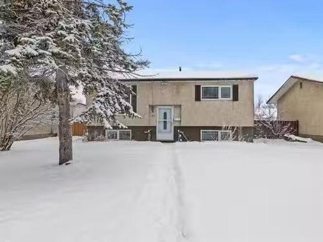 House for sale in East St. Paul, Manitoba