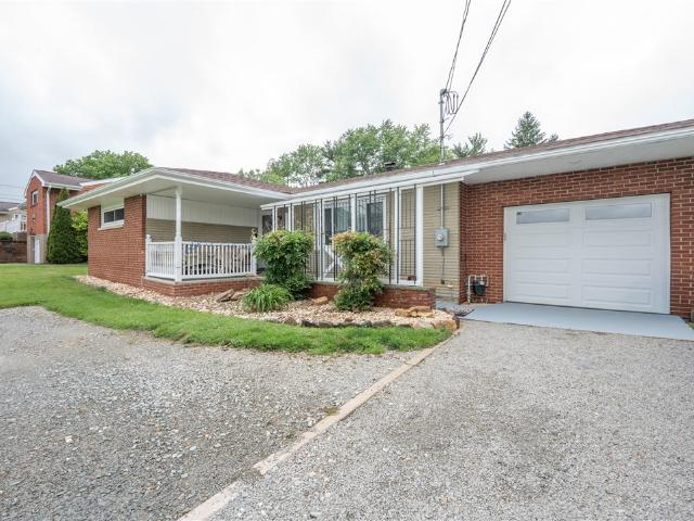House for sale in Hostetter, Pennsylvania