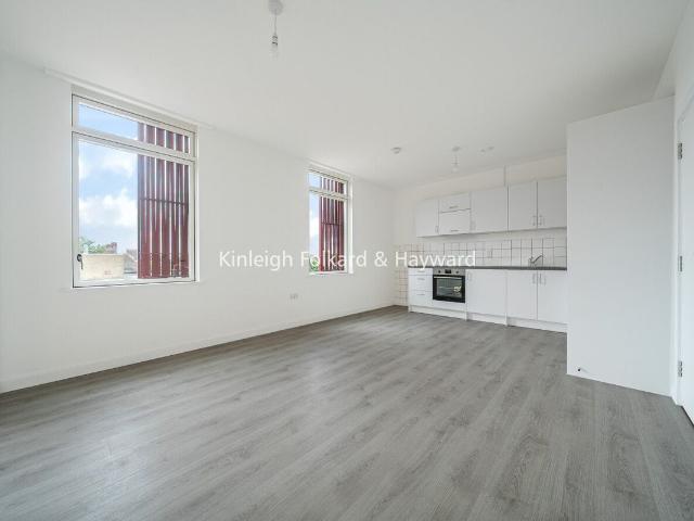 Apartment for rent in London Borough of Barking and Dagenham, Greater London