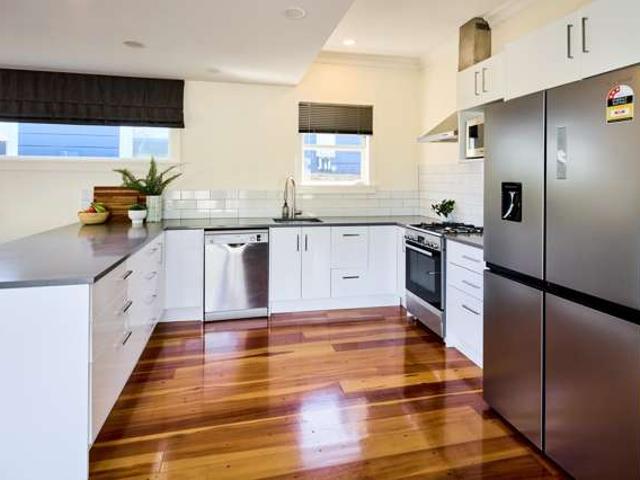 House for sale in Days Bay, Wellington