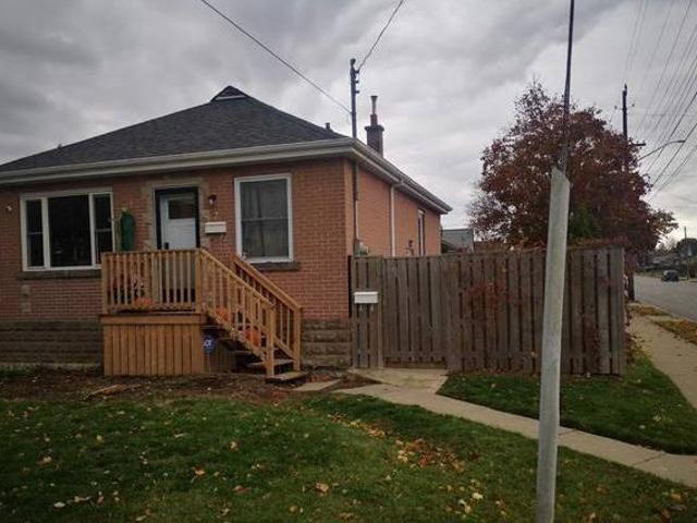 House for rent in Ancaster, Ontario