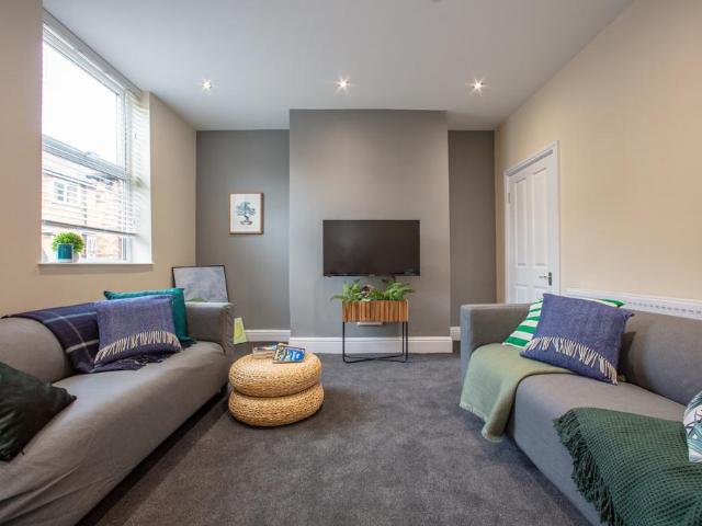 House for rent in Hyde Park, Leeds