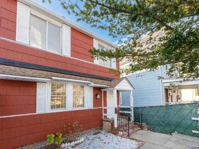 House for sale in Mount Vernon, New York