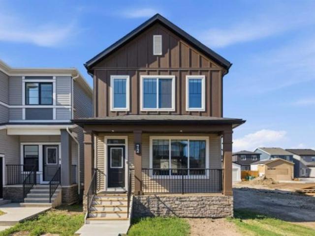 House for sale in Airdrie, Alberta