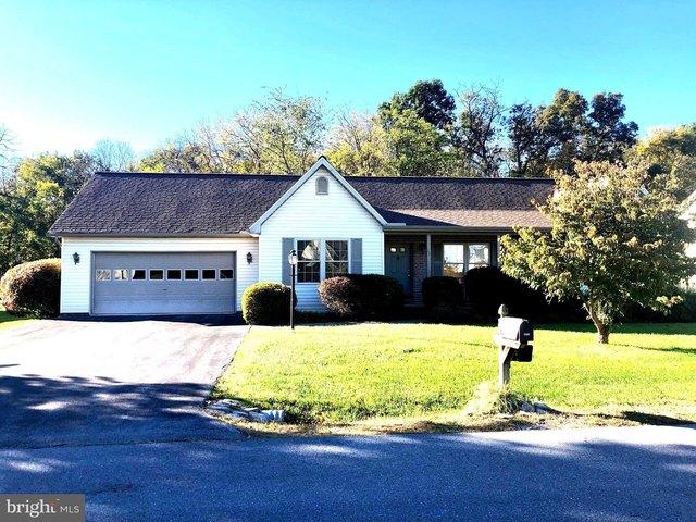 House for sale in Falling Waters, Berkeley County
