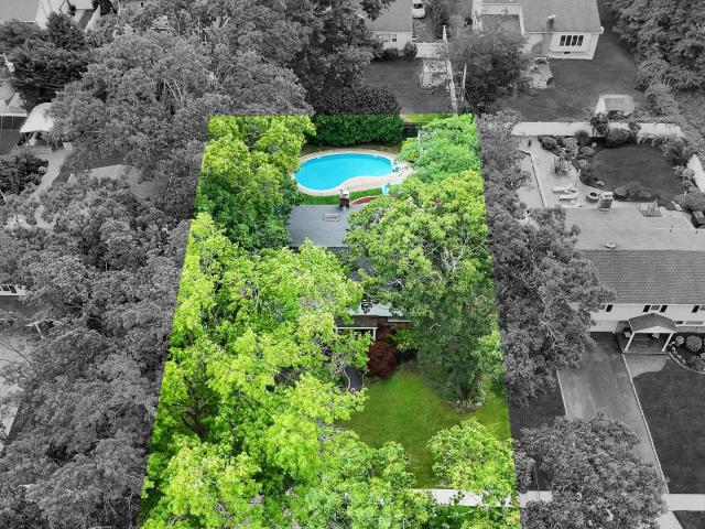 House for sale in Smithtown, New York