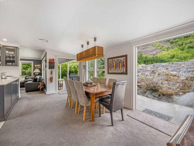 House for sale in Otakou