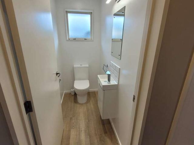 House for rent in Chaslands, Canterbury