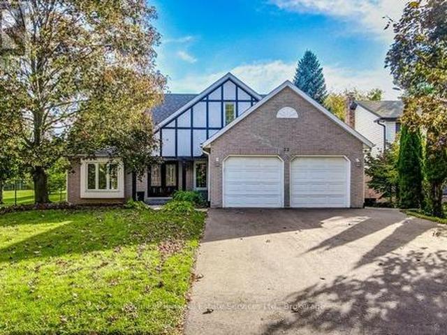 House for sale in Scenic Woods, Hamilton
