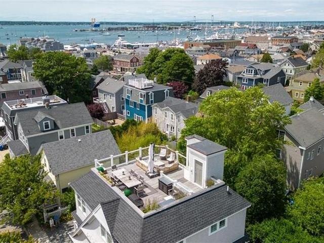 House for rent in Newport