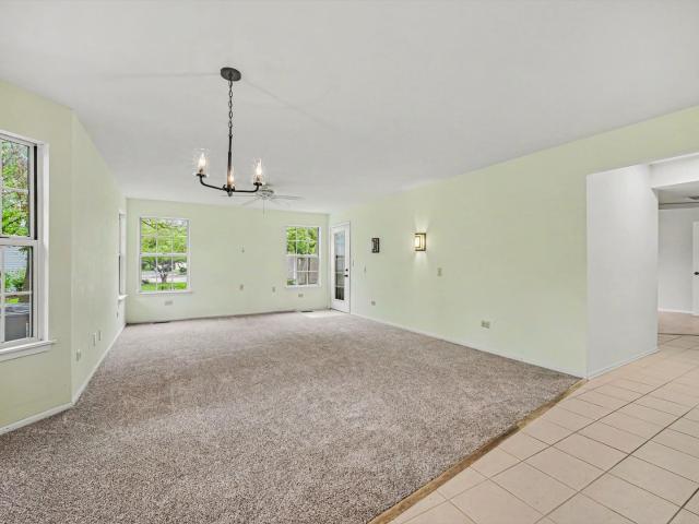 Townhouse for sale in Schaumburg, Illinois