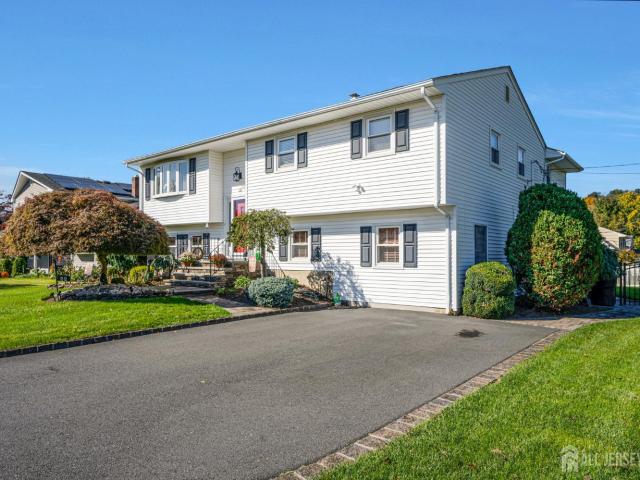 House for sale in Middlesex, Middlesex County