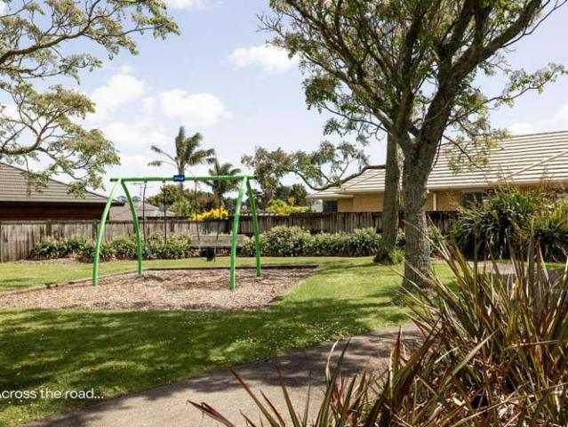 House for sale in Pyes Pa, Greerton
