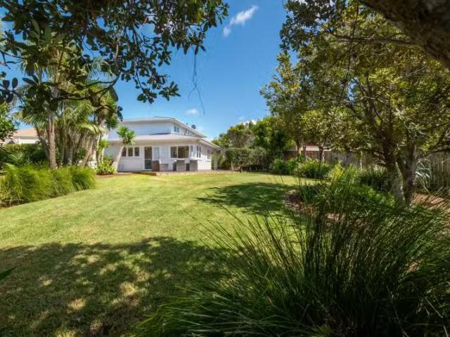 House for sale in Paremoremo, Oroua County