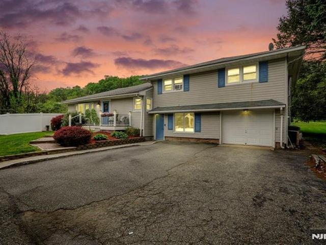 House for sale in Passaic, New Jersey