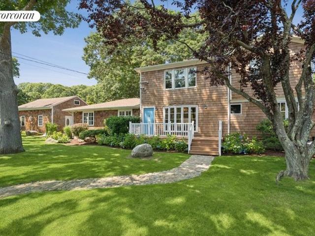 House for sale in Wainscott, New York