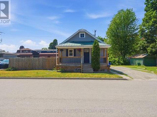 House for sale in Quinte West, Ontario