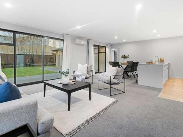 House for sale in Chaslands, Canterbury