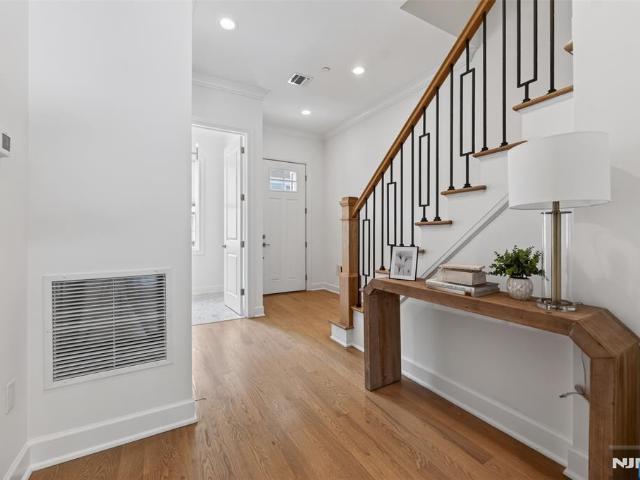 Townhouse for sale in Paramus, New Jersey