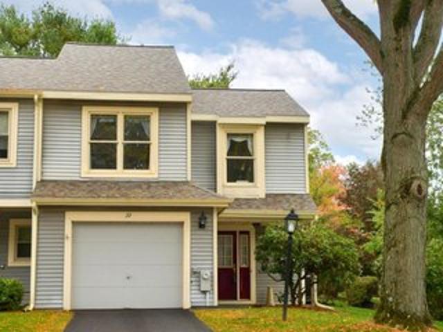 Townhouse for sale in Clifton Park, New York