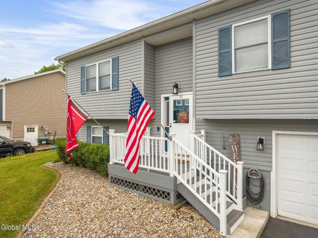 House for sale in Glen, New York