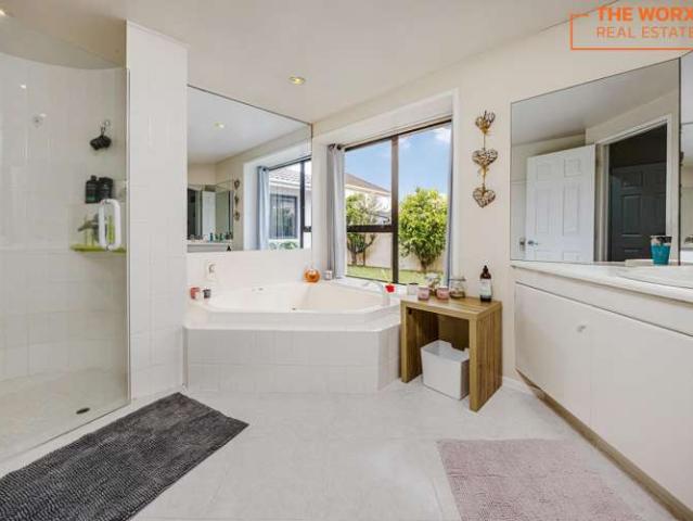House for sale in Howick