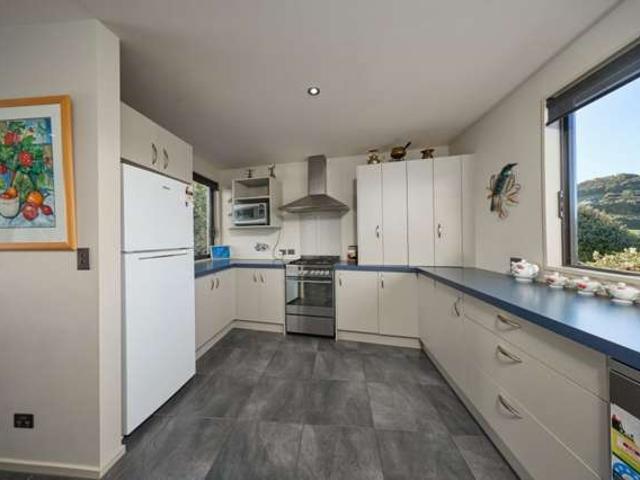 Property for sale in Marlborough