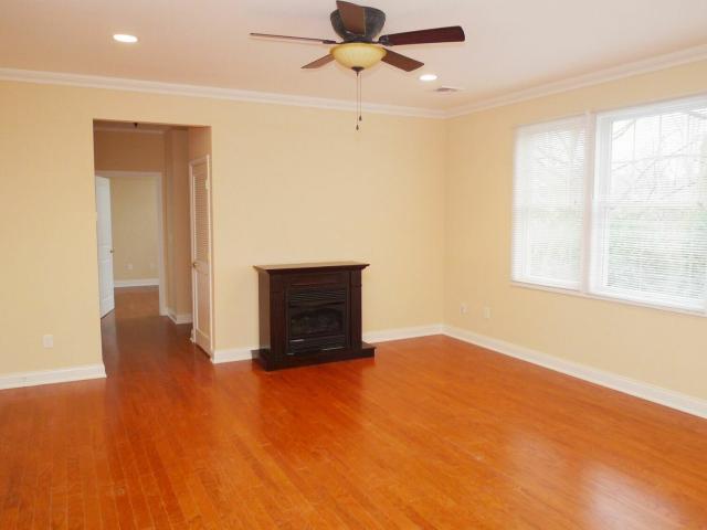 Apartment for rent in Tenafly