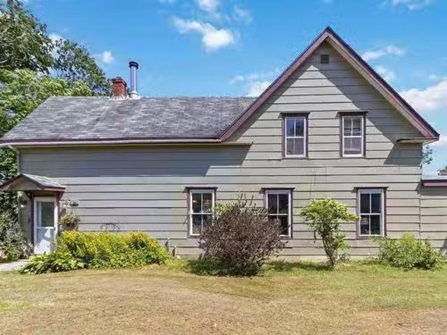 House for sale in Sheet Harbour, Nova Scotia