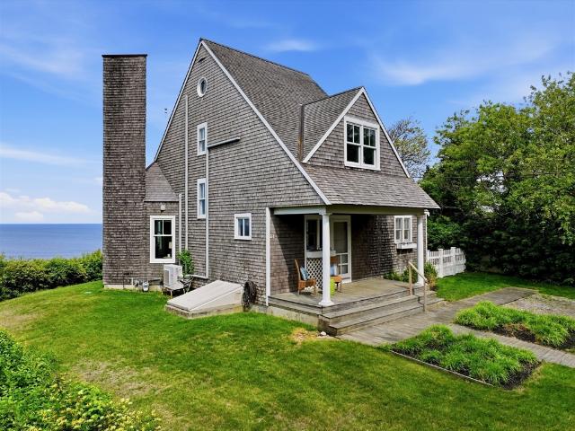 House for sale in Sagamore Beach, Bourne
